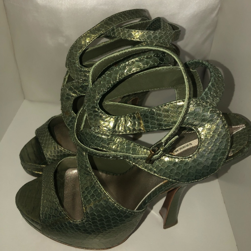 Leon Max Heels